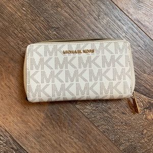 MK wallet
